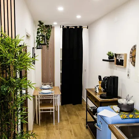 Scillo House *